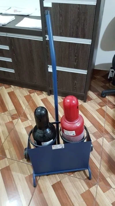 Carinho de Oxigênio e Acetileno