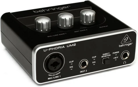 Behringer U- Phoria Um2