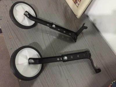 Roda Lateral Reforçada Emborrachada Aro 16 a 24