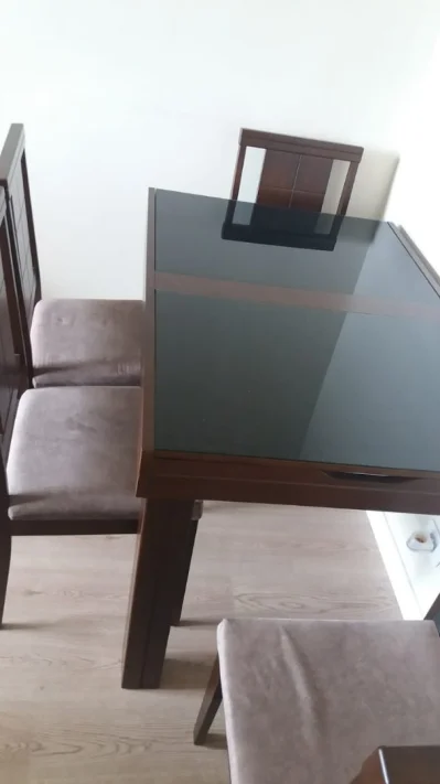 Mesa e Cadeiras