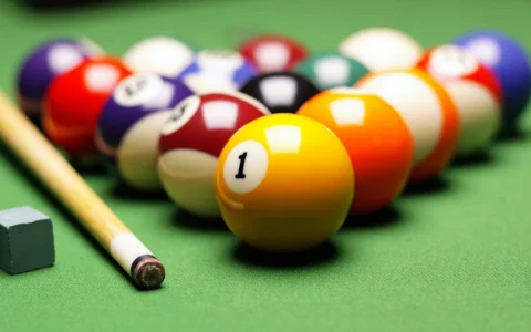 Torneio de Sinuca Online. 8 Ball Pool