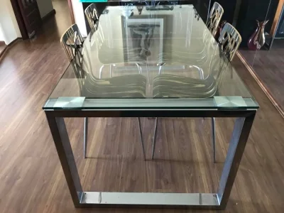 Mesa de Vidro com 4 Cadeiras