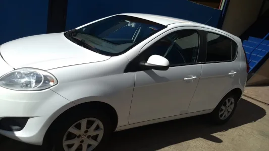 Fiat Palio Attractive 1.0 8v (flex) 2013