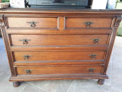 Comoda de Madeira Modelo Antigo