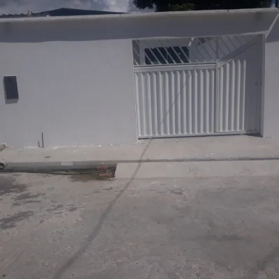 Linda Residencia Pronta para Morar - 02 Quartos