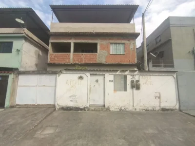 Vendo Imóvel com 2 Casas e Terraço em Santa Margarida - Cosmos