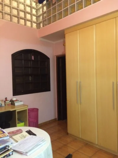 Vende SE Sobrado Isolado