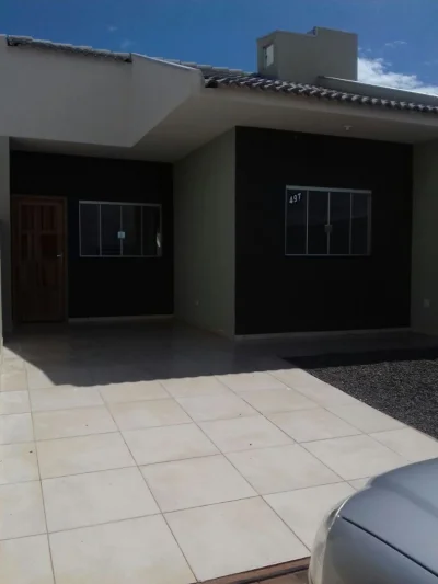 Casa para Alugar em Mandaguaçu 02 Quartos 600,00