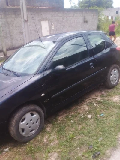 Carro Peugeot