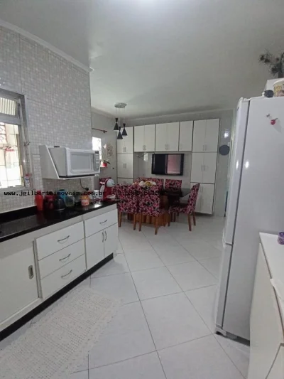 Casa para Venda em Santo André / SP no Bairro Jardim Teles de Menezes