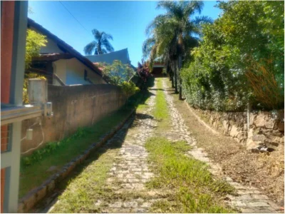 Chácara em Valinhos - Nova Suíça - Monte Acrópoles por 800 Mil à Venda