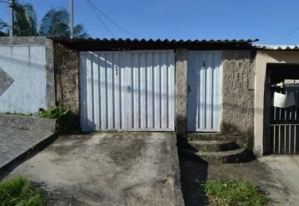 Vendo Terreno 5x35 Ja Possui,3 Casinhas,garagem 2 Carros