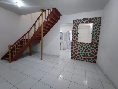 Casa com 4 Dormitórios para Alugar, 194 m2 - Centro - Manaus-am