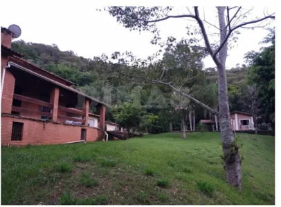 Vende=se: Excelente Chácara na Zona Norte