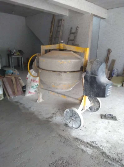 Betoneira de 400 Litros