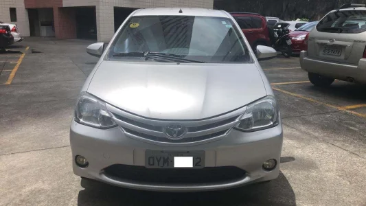 Toyota Etios X 1.3 (flex) 2014