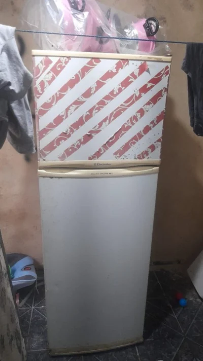 Vendo uma Geladeira Duplex Eletroxux