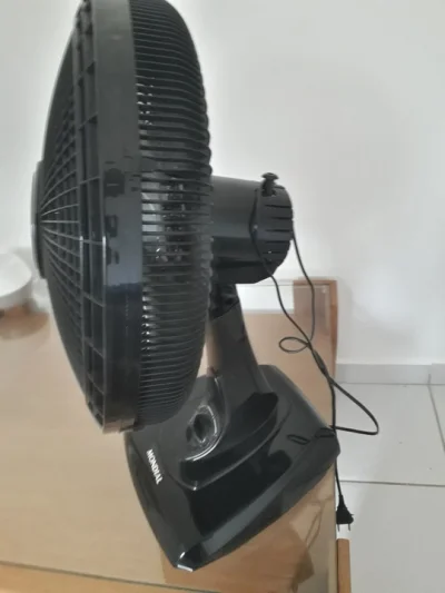 Ventilador Mondial 140w 127v na Cor Preta