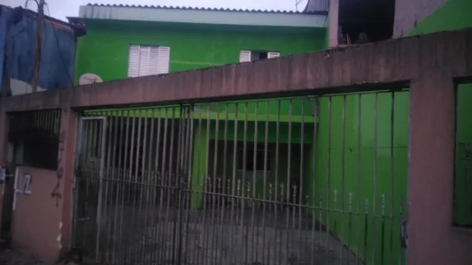 Sobrado ótima Localização