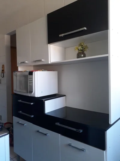 Vendo Armário de Cozinha Espaçoso