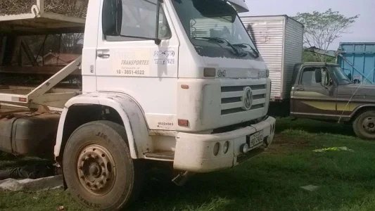 Caminhão VW Titam 26310 6x4