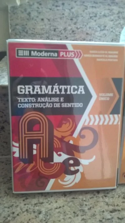 Vendo Livro Moderna Plus Novíssimo Gramática