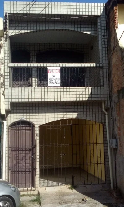 Casa na Sacramenta Bem Localizada