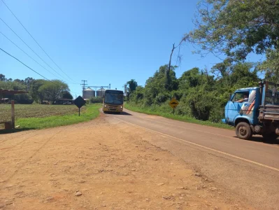 Chácara de 9.200 mt de frente PR518 em Guaravera