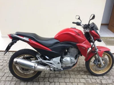 Moto CB 300r