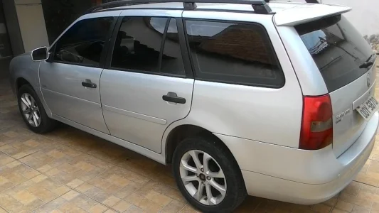 Parati Trend 2012/2013. Motor AP 1.6 Flex