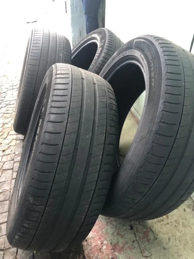 Pneu 215/55 R17