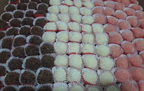 Encomendas de Brigadeiros Tradicionais e Gourmet