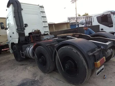 Vendo Caminhão Volvo/fh12 420