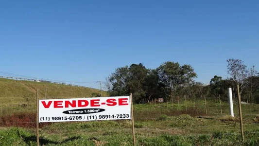 Terreno Bom Jesus dos Perdões 1500m2