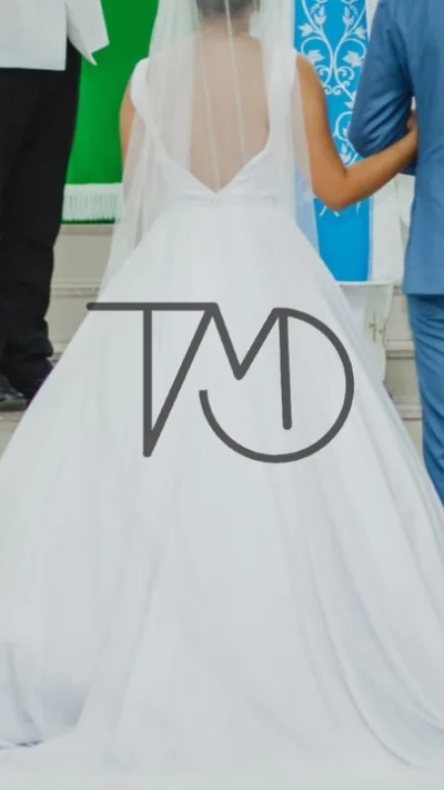 Vestido de Noiva c/ Calda (tamanho P)
