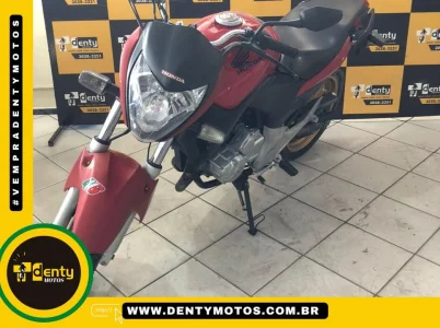 Moto Honda Cb300r - 2011 Vermelha