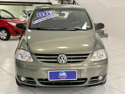 Volkswagen Fox Plus 1.6 8v (flex)