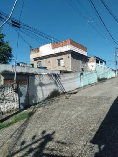 Vendo um Sobrado