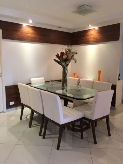 Mesa e Cadeiras