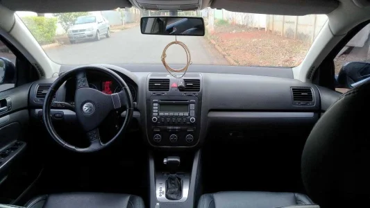 VW Jetta 2.5 170cv Tiptronic