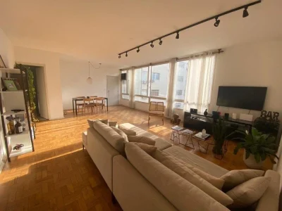 Apartamento com 3 Dormitórios 2 Banheiros Sociais Dependênci