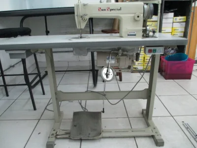 Máquina de Costura Reta Sun Special
