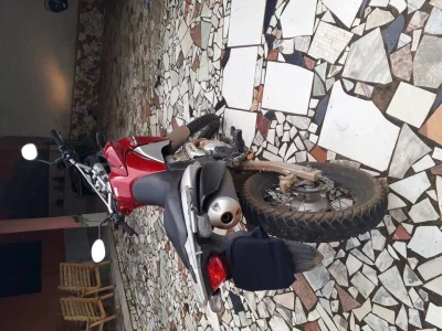 Moto Bem Coservada único Dono