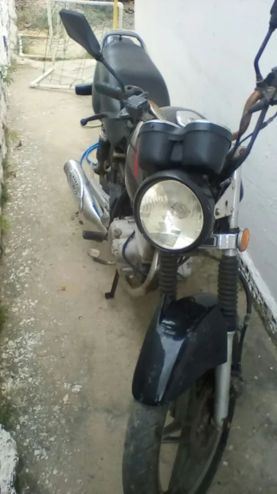 Moto Suzuki EN 125