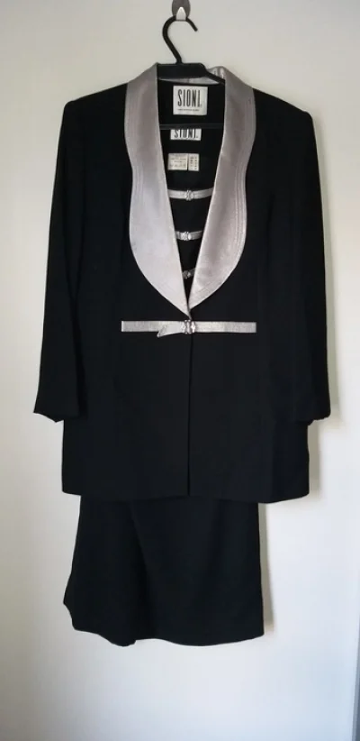 Conjunto Blazer, Blusa e Saia Importado Sioni
