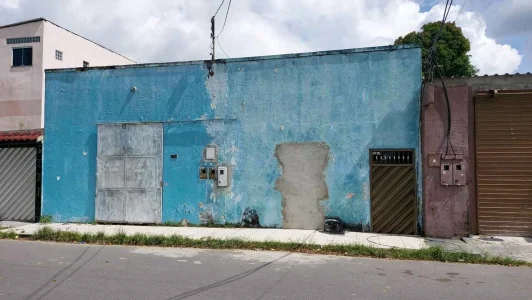 Vendo Ponto Comercial + Casa + uma Kitnet