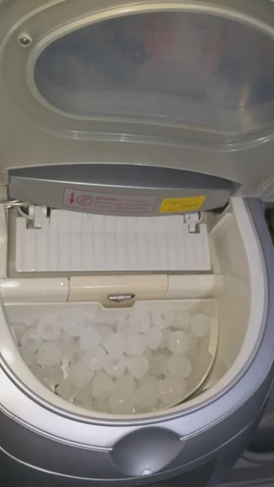 Máquina de Fazer Gelo Cosmec 110v
