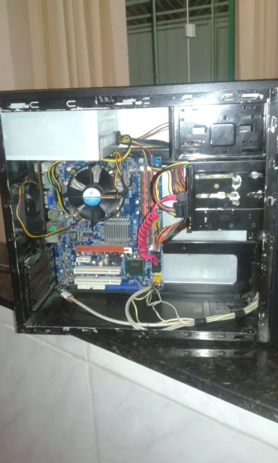 Pc Core 2 Quad Q8400 2gb de Ram