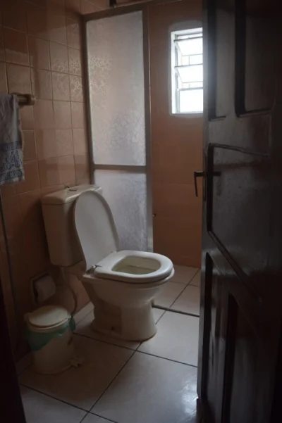 Vendo Casas com Três Dormitórios