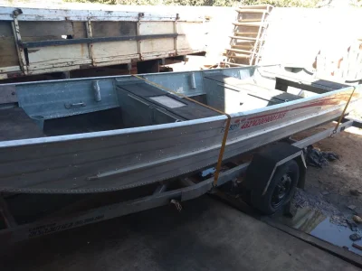 Vendo Barco Motor e Carreta